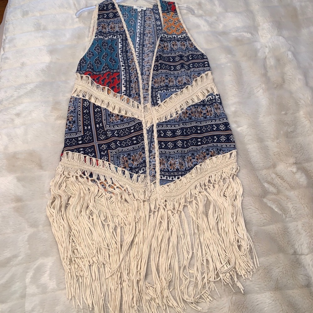 Boho Crochet Sleeveless Cardigan w/ Fringe